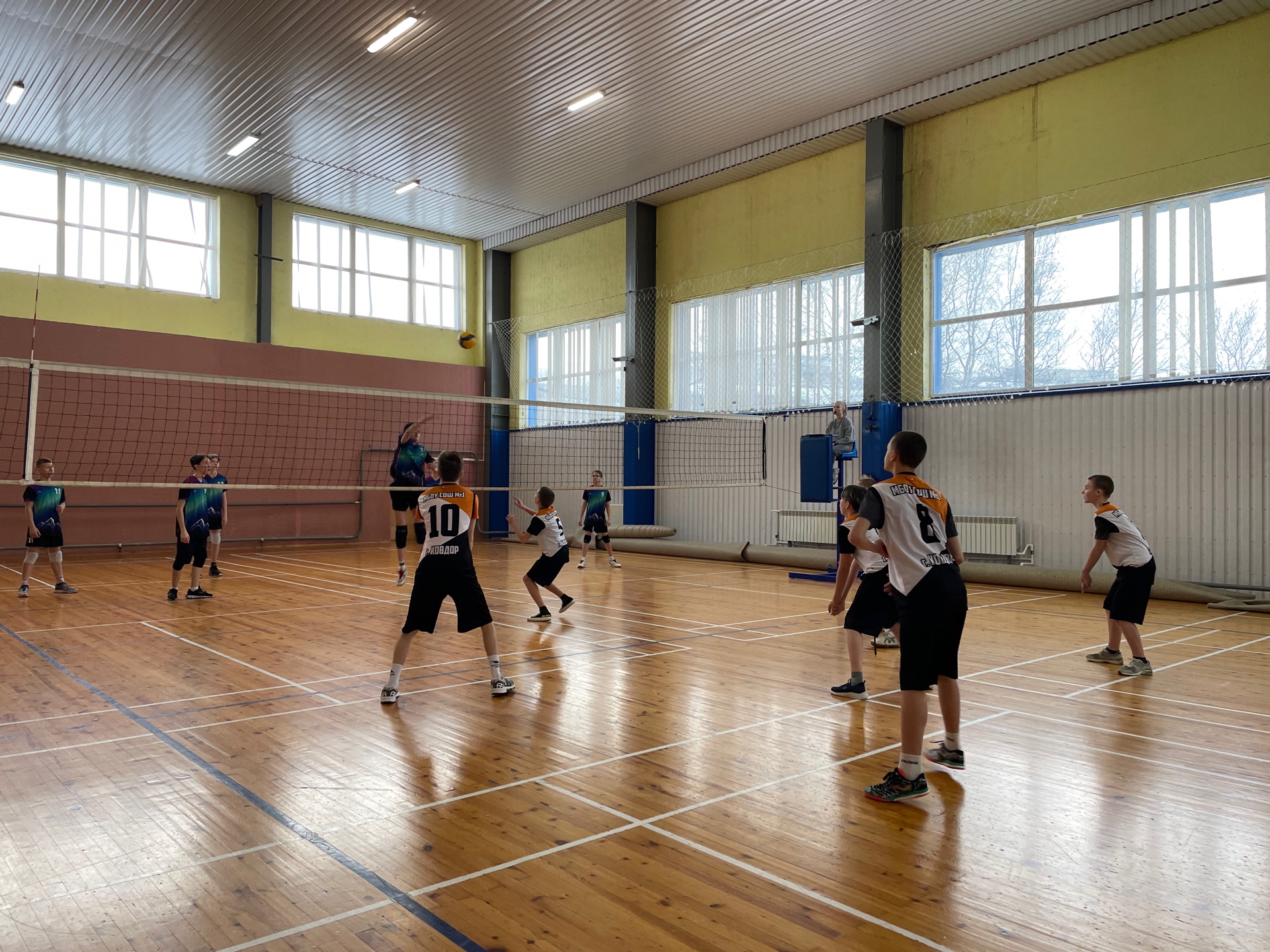 Региональный этап соревнований по волейболу «Серебряный мяч».
