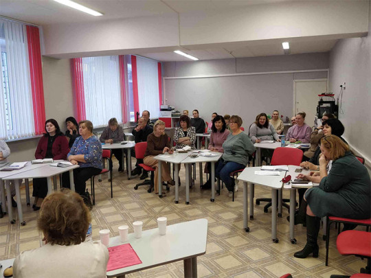 Обучающий семинар провели специалисты ЦПМПК Мурманской области.