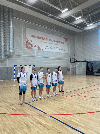 В Кандалакше завершился зональный этап «Юг» по волейболу Кубка Губернатора среди школьных спортивных клубов.